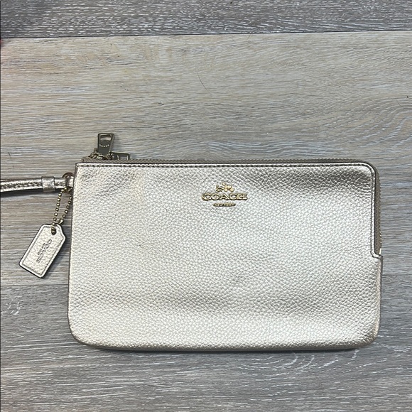 Coach pale gold Leather large Wristlet Clutch - Picture 1 of 13